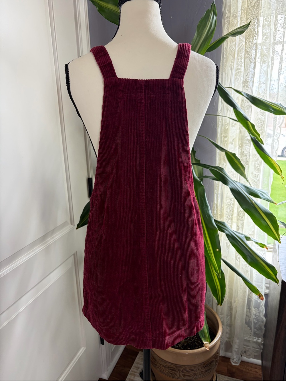 🍁Mi Ami by Franchesca’s Women’s Corduroy Overall Dress Jumper in Burgundy - Picture 4 of 8